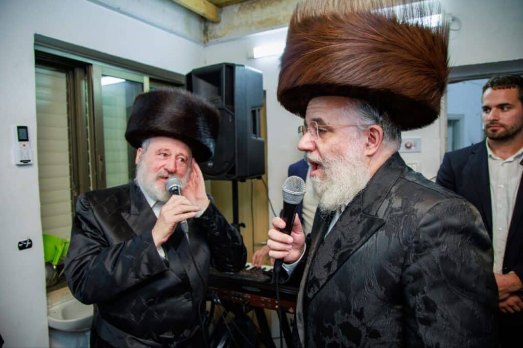 משמחת החג עד חביטת הערבות: סוכות בבית מרן הגר"ד לנדו