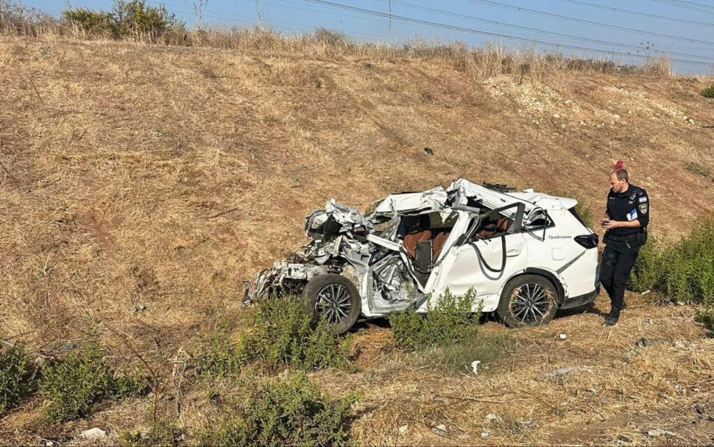 נהג רכב נהרג בהתנגשות עם משאית בכביש 6