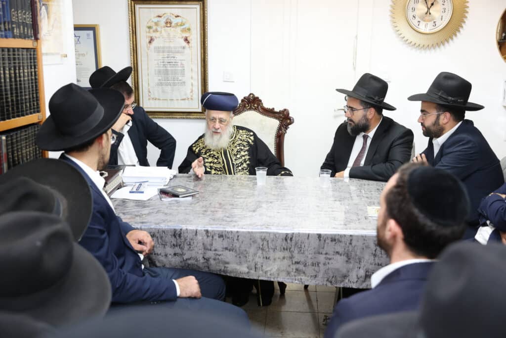 גלריה: גדולי התורה בחנו את אברכי כולל פנמה