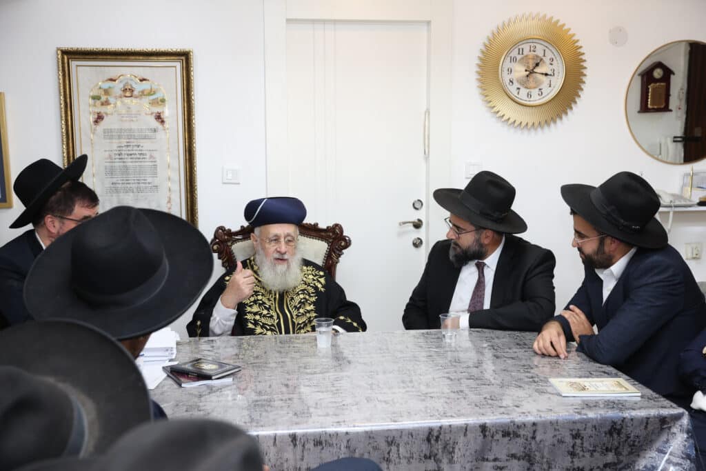 גלריה: גדולי התורה בחנו את אברכי כולל פנמה