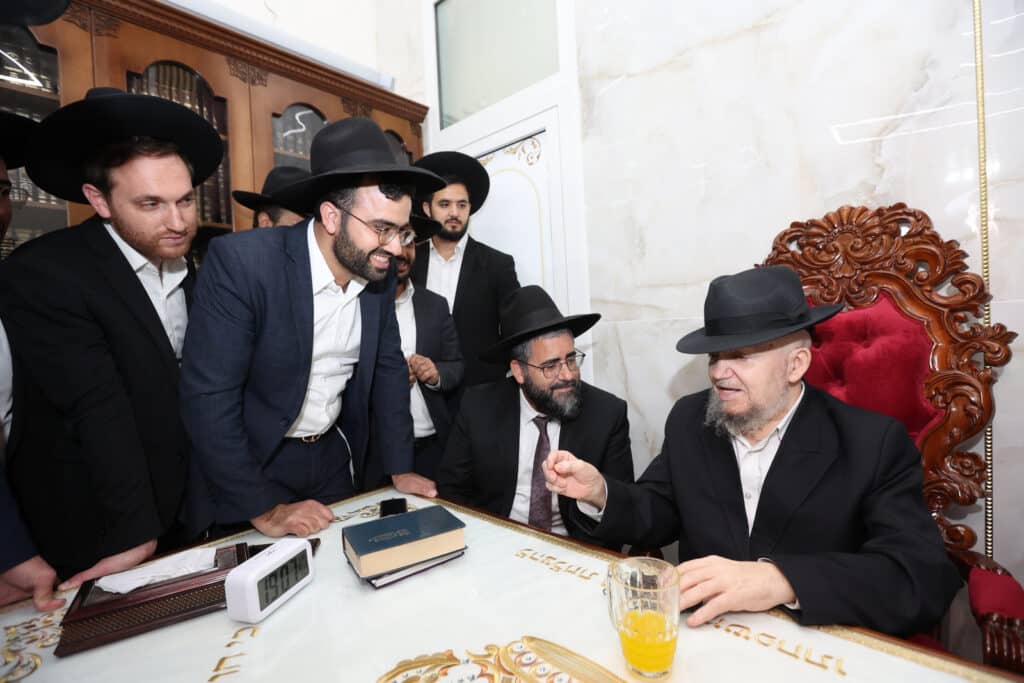 גלריה: גדולי התורה בחנו את אברכי כולל פנמה