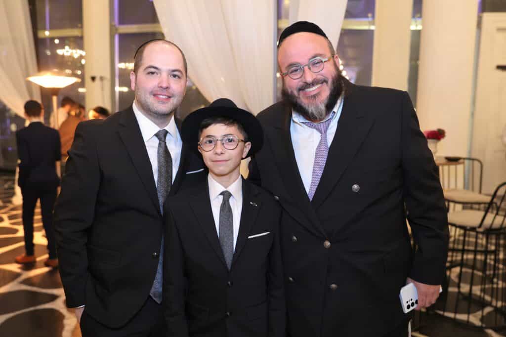 האסטרטג יענקי ביכלר בירמץ את בנו - כולם הגיעו לברך האסטרטג יענקי ביכלר בירמץ את בנו - כולם הגיעו לברך