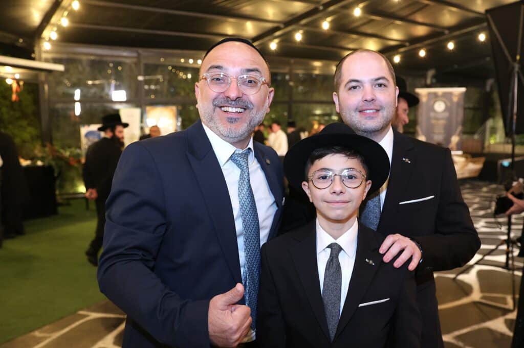 האסטרטג יענקי ביכלר בירמץ את בנו - כולם הגיעו לברך האסטרטג יענקי ביכלר בירמץ את בנו - כולם הגיעו לברך