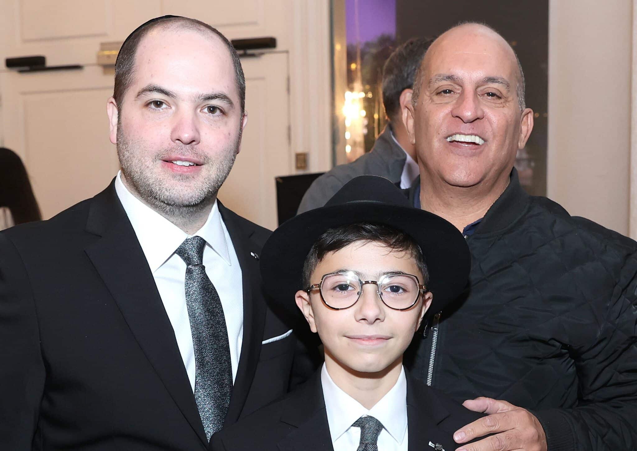 האסטרטג יענקי ביכלר בירמץ את בנו - כולם הגיעו לברך האסטרטג יענקי ביכלר בירמץ את בנו - כולם הגיעו לברך