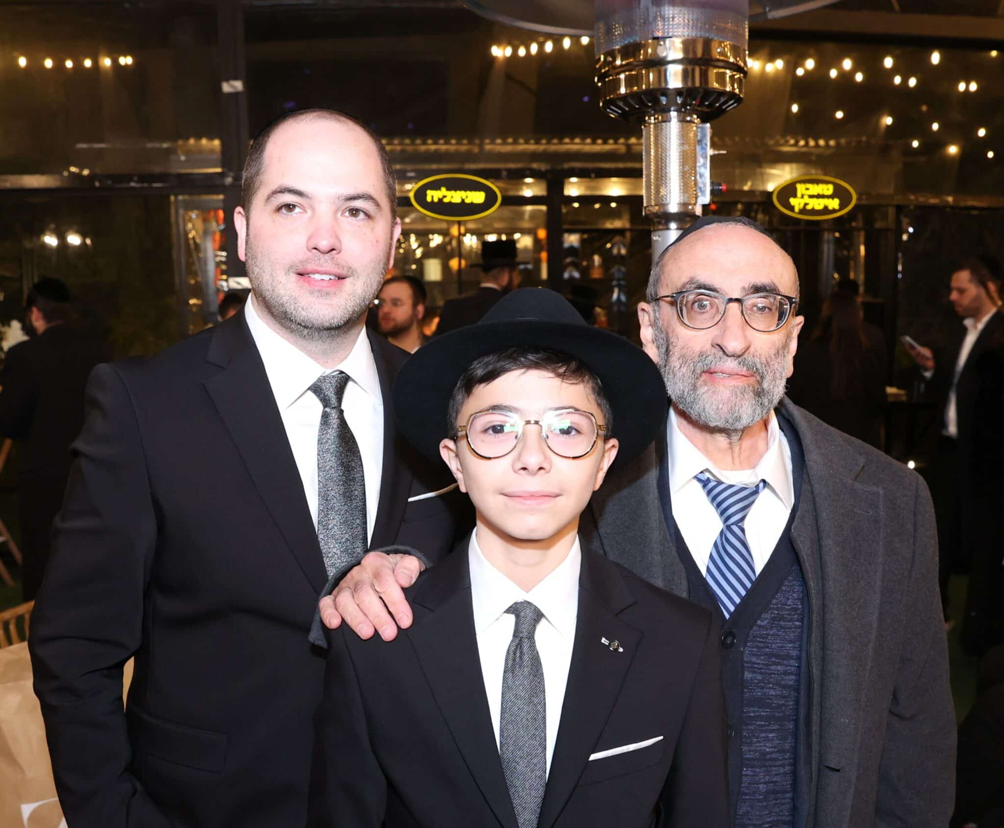 האסטרטג יענקי ביכלר בירמץ את בנו - כולם הגיעו לברך האסטרטג יענקי ביכלר בירמץ את בנו - כולם הגיעו לברך