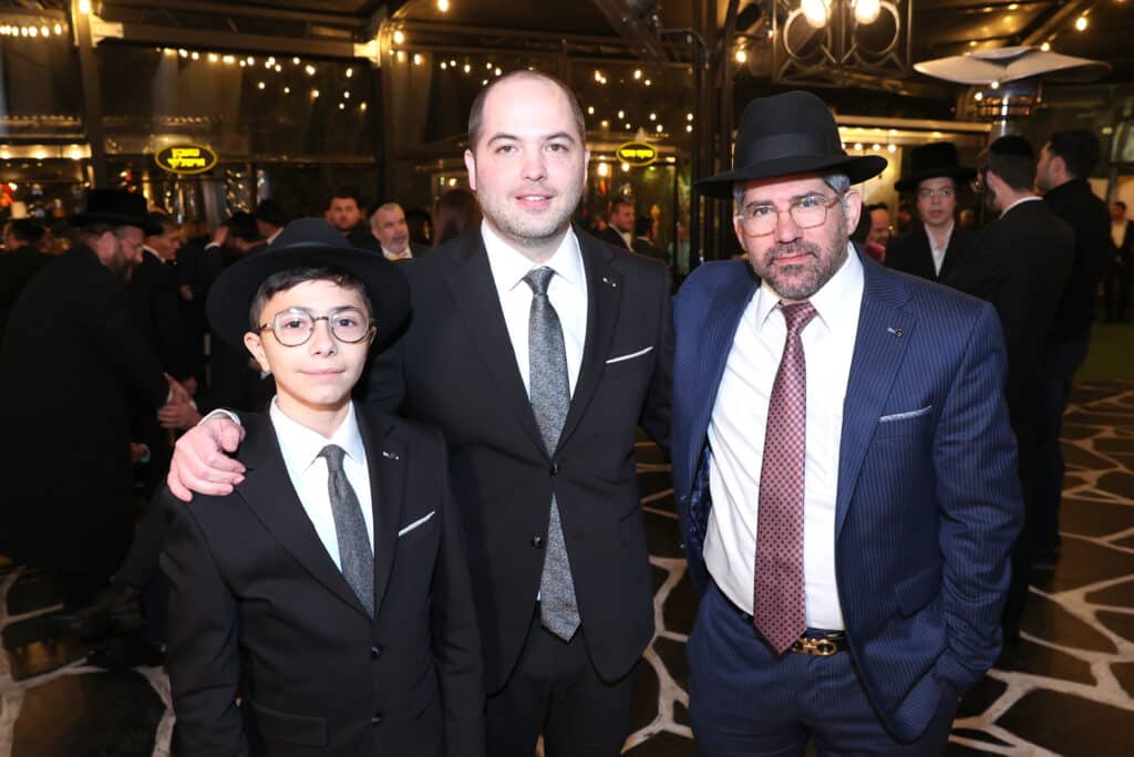 האסטרטג יענקי ביכלר בירמץ את בנו - כולם הגיעו לברך האסטרטג יענקי ביכלר בירמץ את בנו - כולם הגיעו לברך