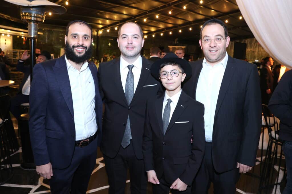 האסטרטג יענקי ביכלר בירמץ את בנו - כולם הגיעו לברך האסטרטג יענקי ביכלר בירמץ את בנו - כולם הגיעו לברך