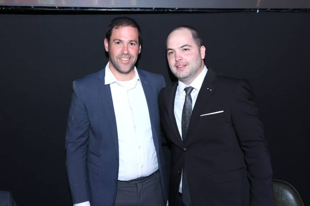 האסטרטג יענקי ביכלר בירמץ את בנו - כולם הגיעו לברך האסטרטג יענקי ביכלר בירמץ את בנו - כולם הגיעו לברך