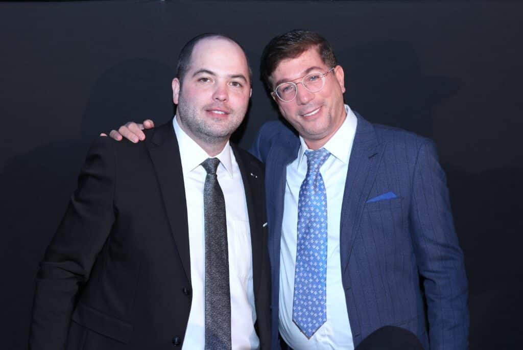 האסטרטג יענקי ביכלר בירמץ את בנו - כולם הגיעו לברך האסטרטג יענקי ביכלר בירמץ את בנו - כולם הגיעו לברך