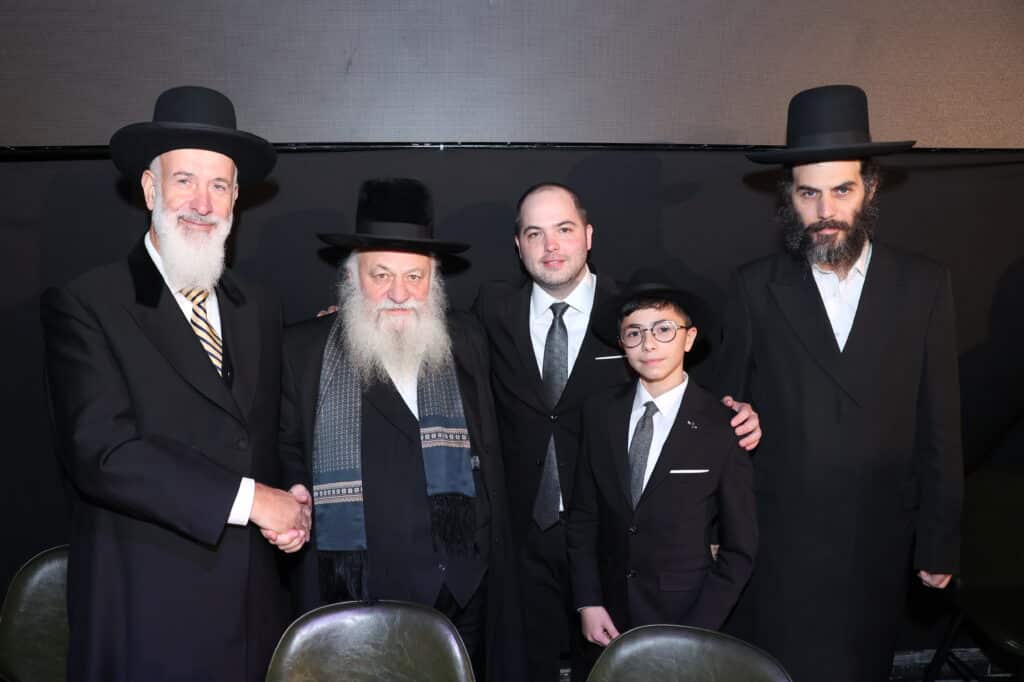 האסטרטג יענקי ביכלר בירמץ את בנו - כולם הגיעו לברך האסטרטג יענקי ביכלר בירמץ את בנו - כולם הגיעו לברך