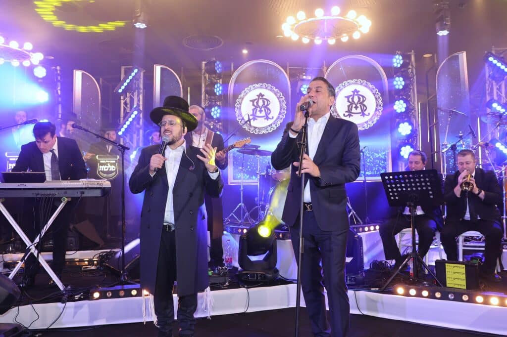 האסטרטג יענקי ביכלר בירמץ את בנו - כולם הגיעו לברך האסטרטג יענקי ביכלר בירמץ את בנו - כולם הגיעו לברך