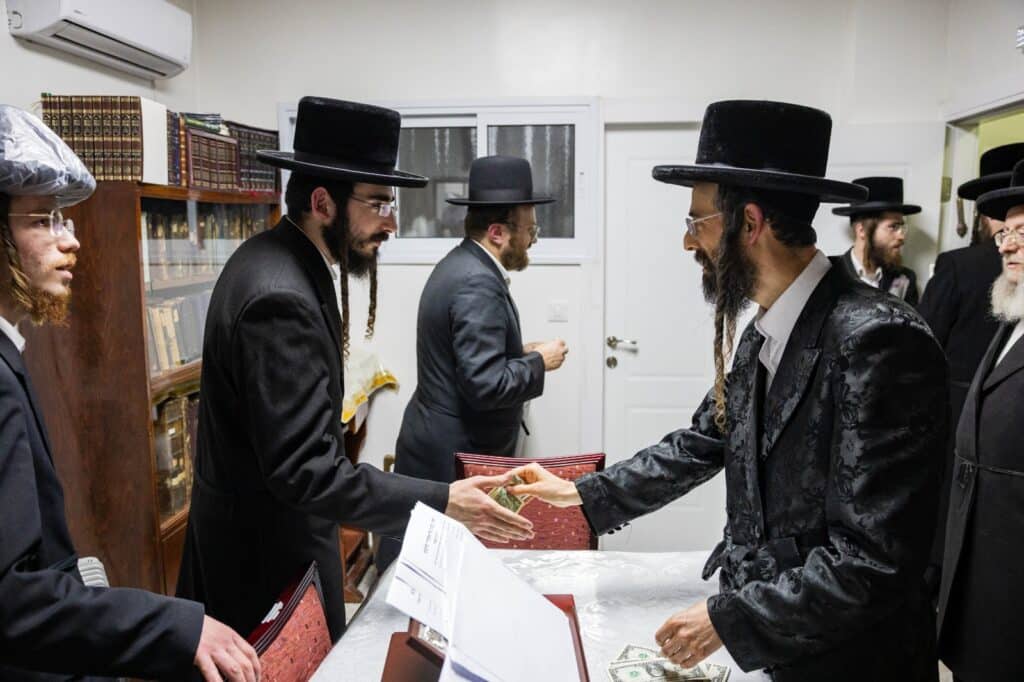 הרבי מזוויעהל ערך טיש ועלה עם החסידים לציון בגבעת רם