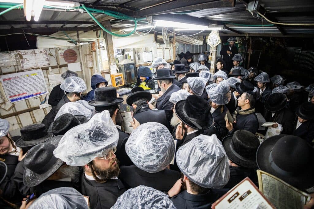 הרבי מזוויעהל ערך טיש ועלה עם החסידים לציון בגבעת רם