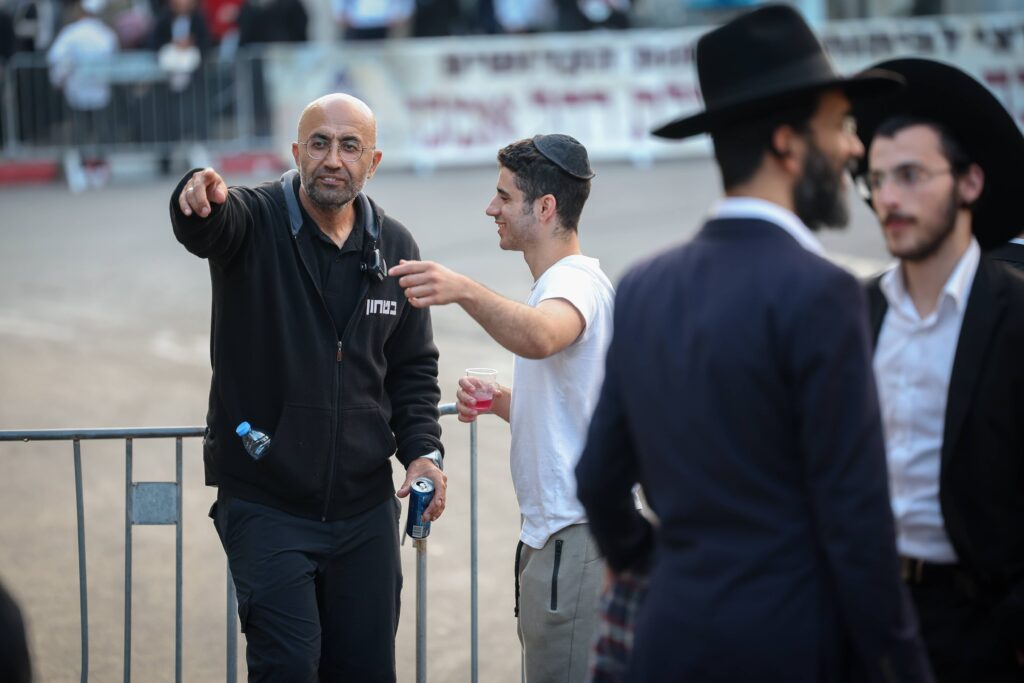 תיעוד מסכם: אלפים העתירו בתפילה בקבר מאמע רחל