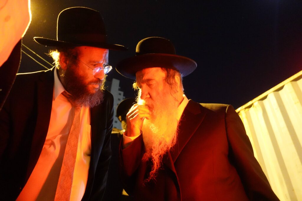 יום השנה ה-כ"ג: רבבות עלו לציונו של מנהיג היהדות החרדית יום השנה ה-כ"ג: רבבות עלו לציונו של מנהיג היהדות החרדית