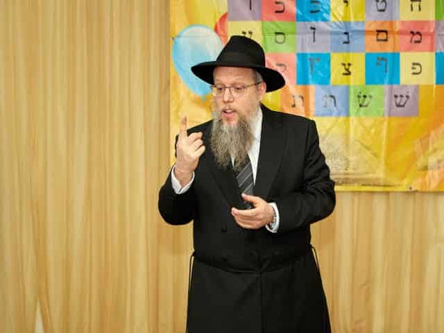 בית הכנסת שנלקח על ידי השלטון הרוסי ישוב לפעילות יהודית