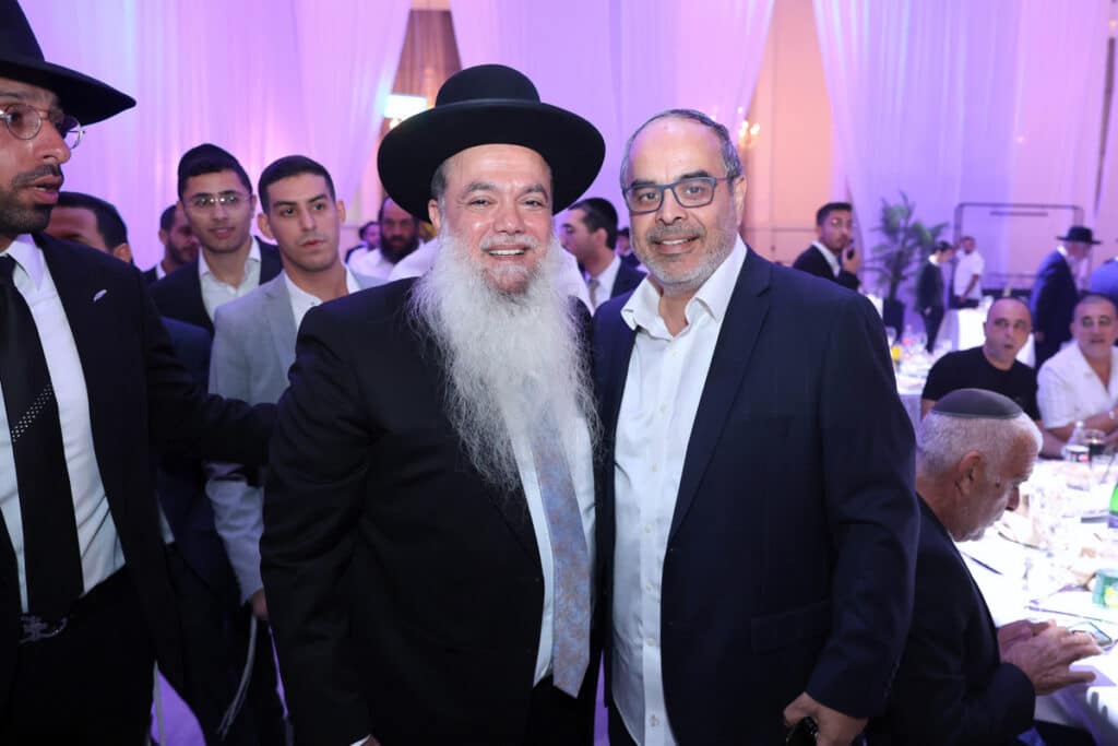 גלריה: הרב יגאל כהן השיא את בתו - כולם הגיעו לברך