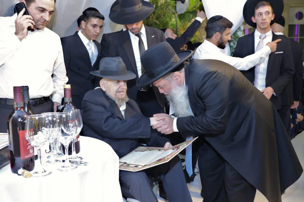 גלריה: הרב יגאל כהן השיא את בתו - כולם הגיעו לברך