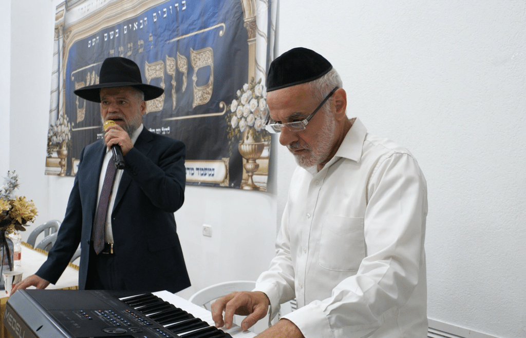 עשרות הילדים סיימו את הש"ס לכבודו של המרא דאתרא