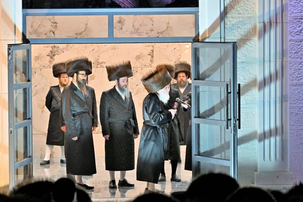 האדמו"ר חנך את ביהמ"ד החדש על שם אביו בעל ה'ישועות משה'