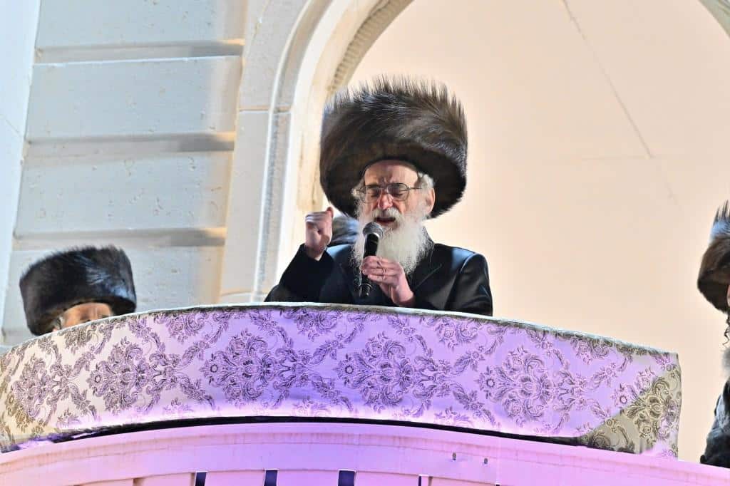 האדמו"ר חנך את ביהמ"ד החדש על שם אביו בעל ה'ישועות משה'