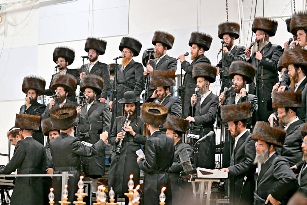 האדמו"ר חנך את ביהמ"ד החדש על שם אביו בעל ה'ישועות משה'