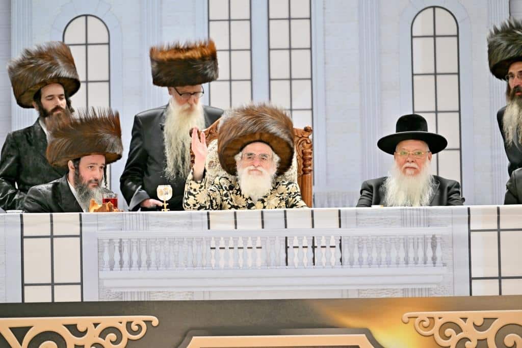 האדמו"ר חנך את ביהמ"ד החדש על שם אביו בעל ה'ישועות משה'