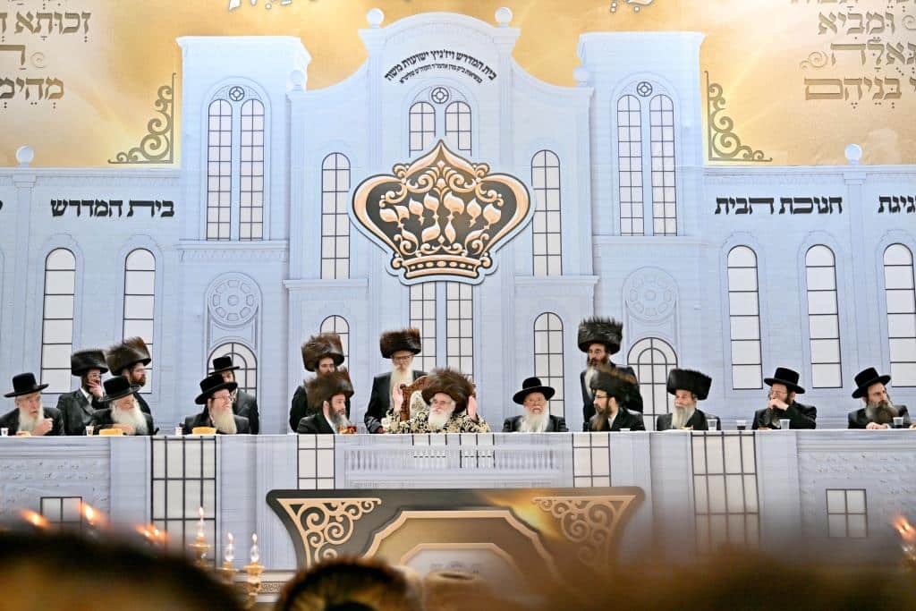 האדמו"ר חנך את ביהמ"ד החדש על שם אביו בעל ה'ישועות משה'