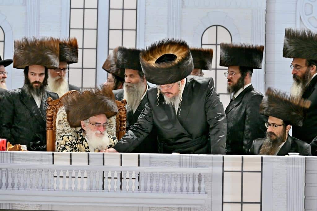 האדמו"ר חנך את ביהמ"ד החדש על שם אביו בעל ה'ישועות משה'