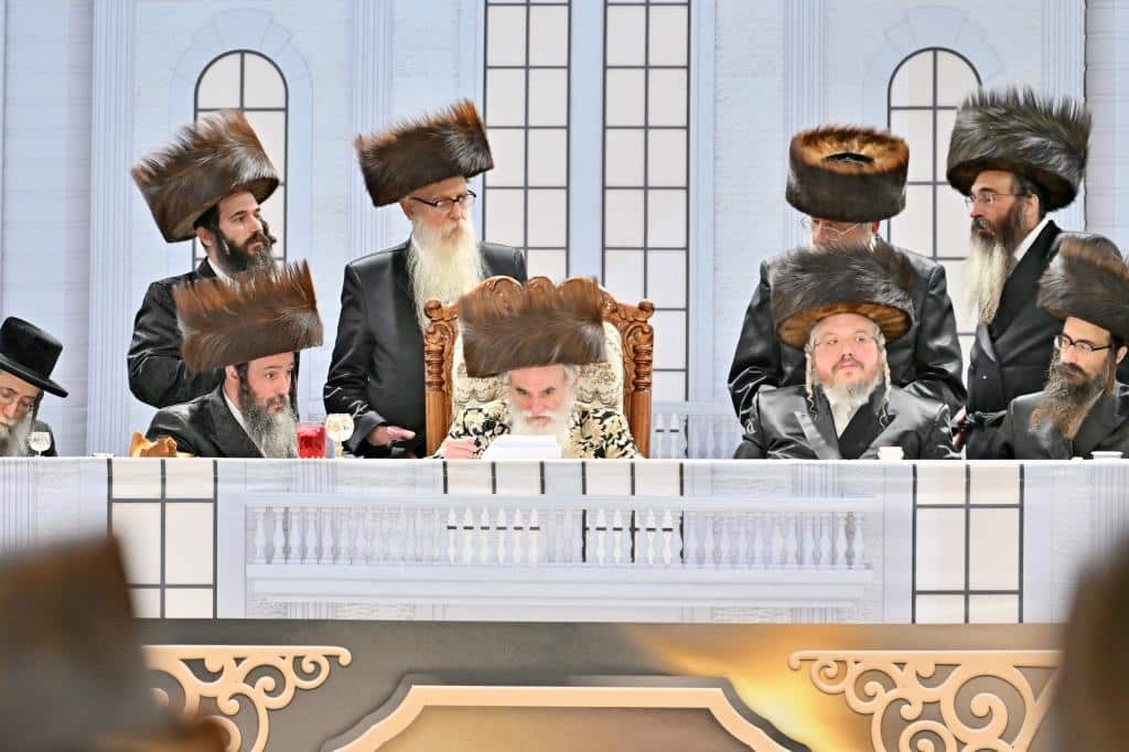 האדמו"ר חנך את ביהמ"ד החדש על שם אביו בעל ה'ישועות משה'