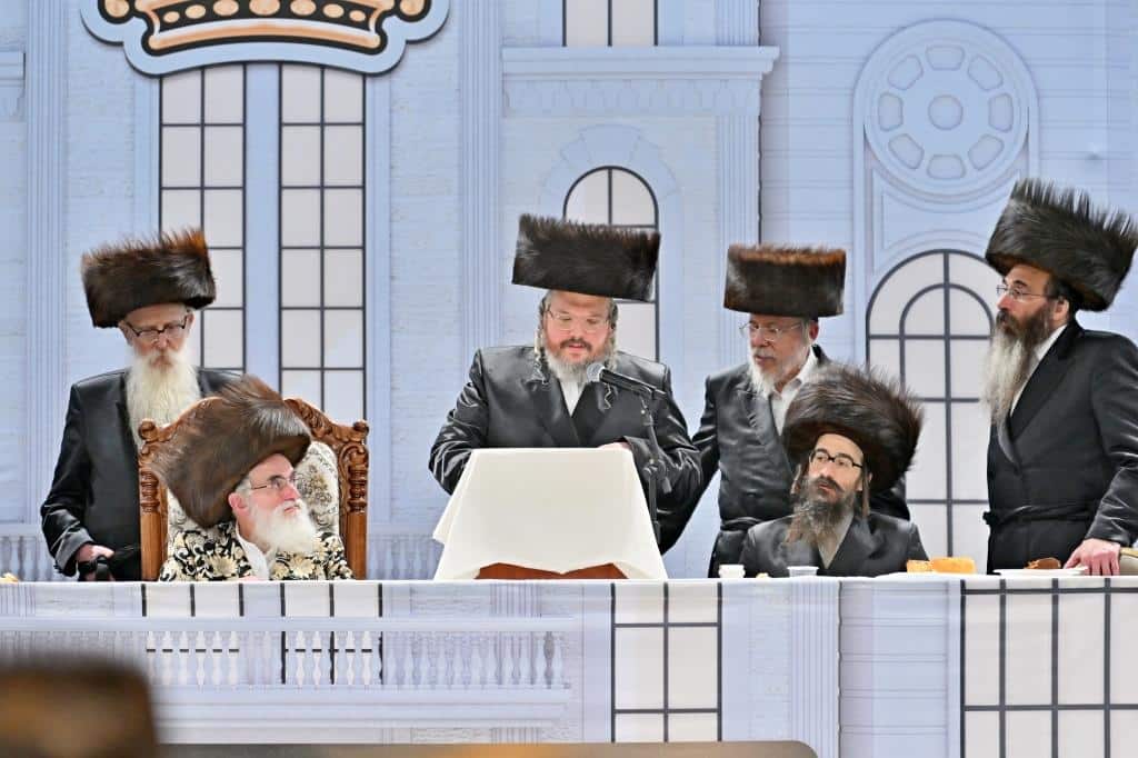 האדמו"ר חנך את ביהמ"ד החדש על שם אביו בעל ה'ישועות משה'