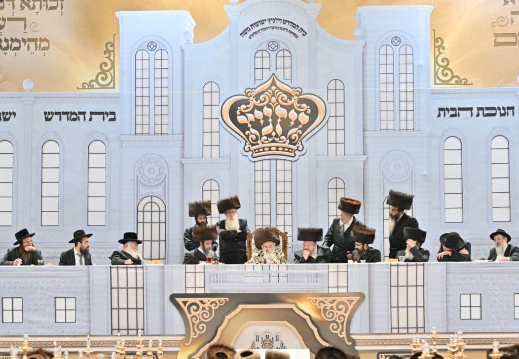 האדמו"ר חנך את ביהמ"ד החדש על שם אביו בעל ה'ישועות משה'