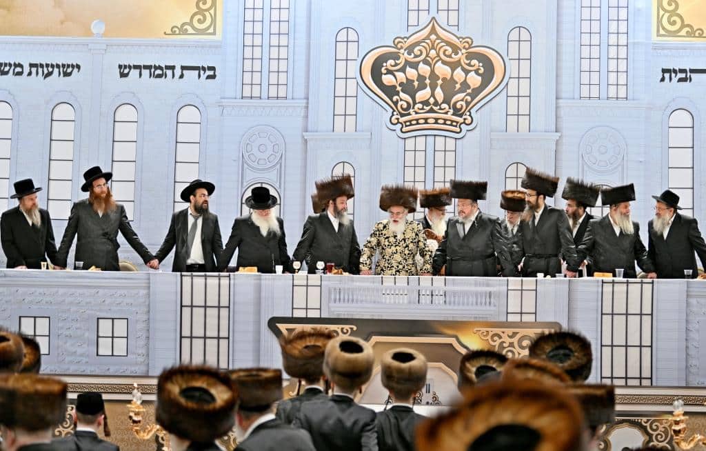 האדמו"ר חנך את ביהמ"ד החדש על שם אביו בעל ה'ישועות משה'