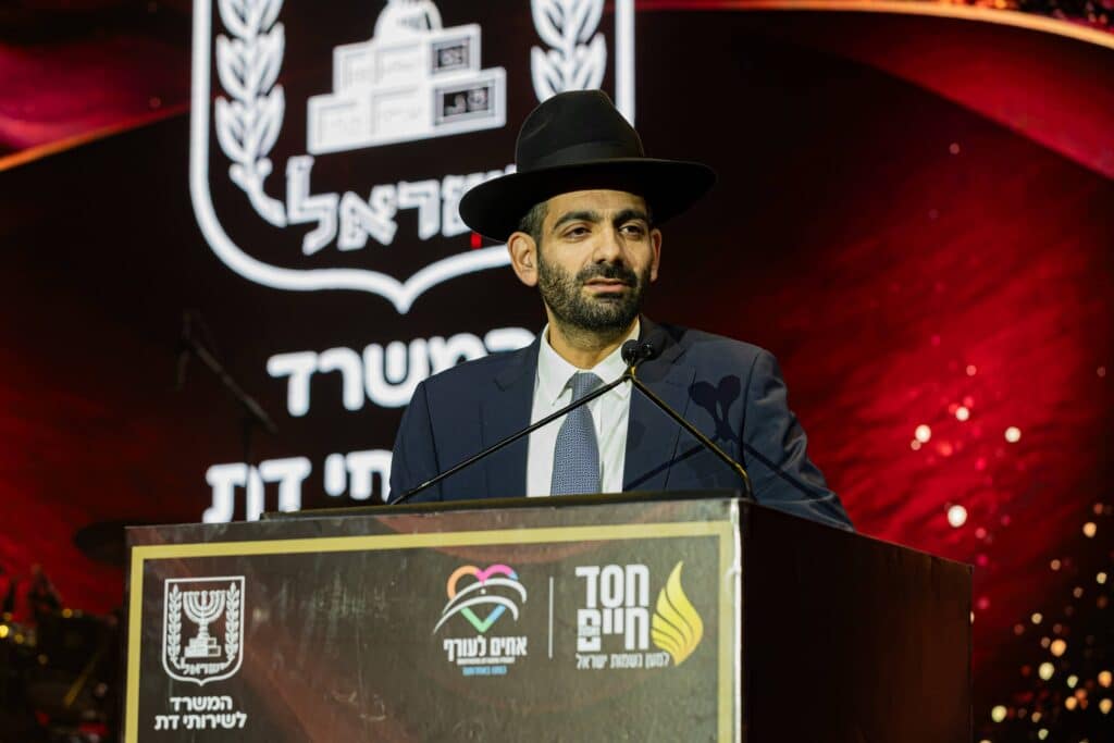 אלפים בערב זיכרון לנרצחים והנופלים במלחמת חרבות ברזל