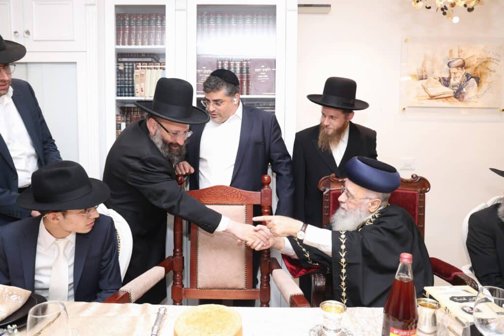 אדמו"רים ורבנים בשמחת שבע ברכות המרכזית לנכדת הראשל"צ