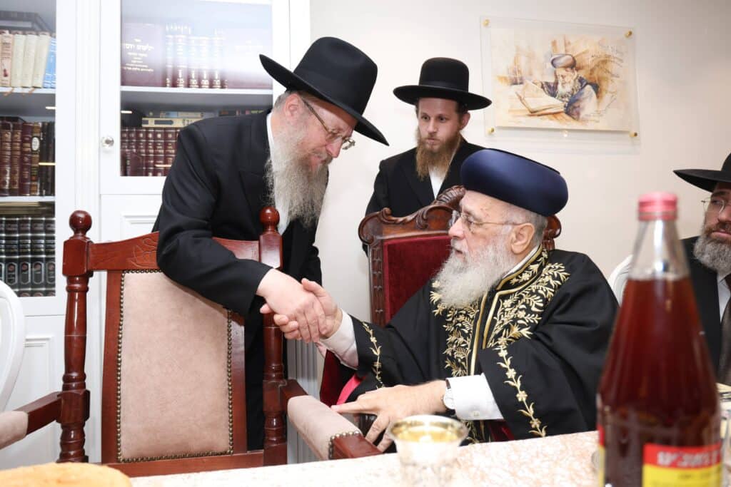 אדמו"רים ורבנים בשמחת שבע ברכות המרכזית לנכדת הראשל"צ