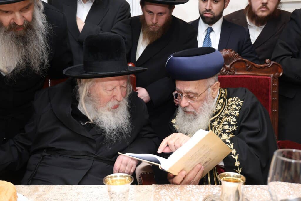 אדמו"רים ורבנים בשמחת שבע ברכות המרכזית לנכדת הראשל"צ