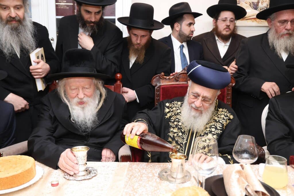 אדמו"רים ורבנים בשמחת שבע ברכות המרכזית לנכדת הראשל"צ