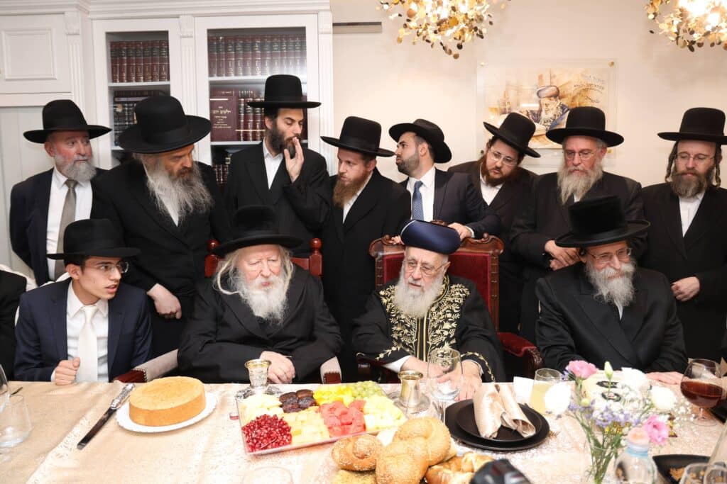 אדמו"רים ורבנים בשמחת שבע ברכות המרכזית לנכדת הראשל"צ