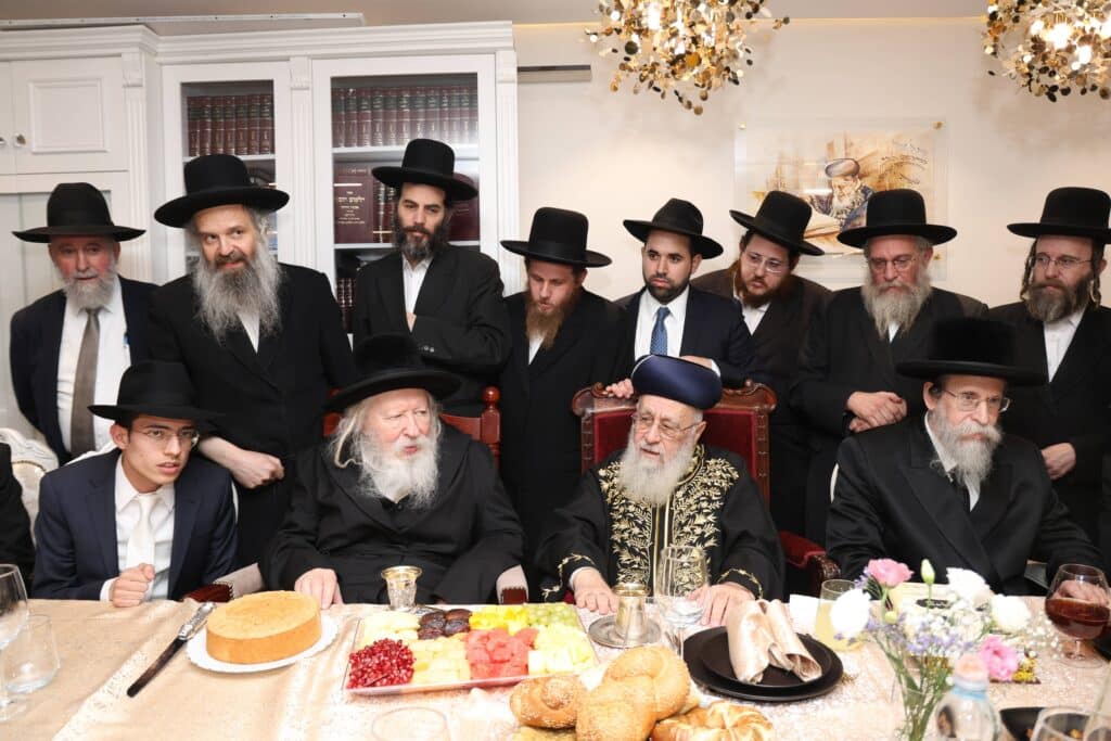 אדמו"רים ורבנים בשמחת שבע ברכות המרכזית לנכדת הראשל"צ