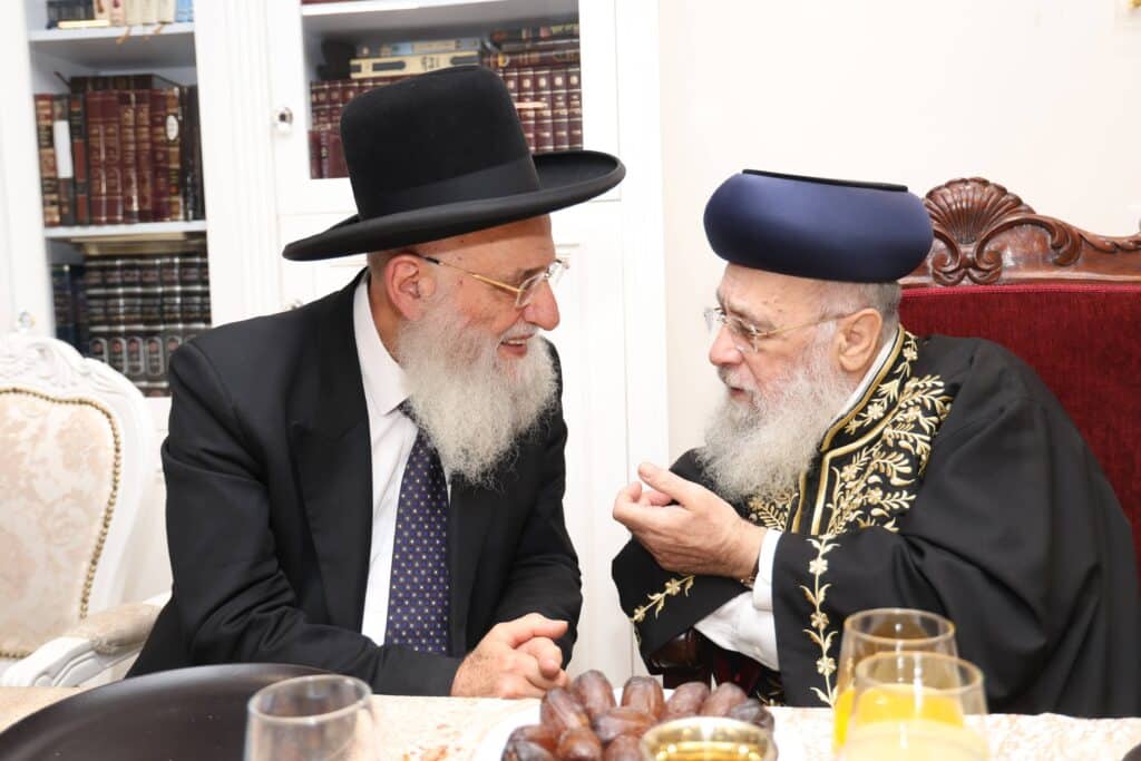 אדמו"רים ורבנים בשמחת שבע ברכות המרכזית לנכדת הראשל"צ