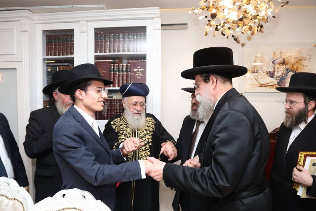 אדמו"רים ורבנים בשמחת שבע ברכות המרכזית לנכדת הראשל"צ