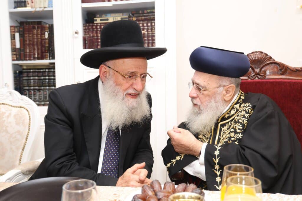 אדמו"רים ורבנים בשמחת שבע ברכות המרכזית לנכדת הראשל"צ