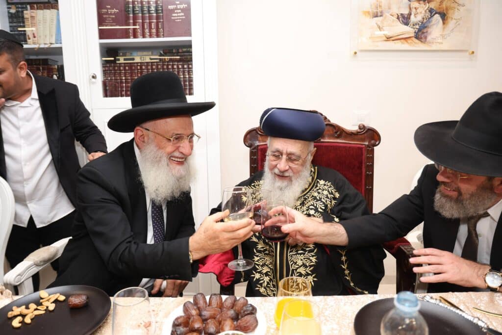 אדמו"רים ורבנים בשמחת שבע ברכות המרכזית לנכדת הראשל"צ