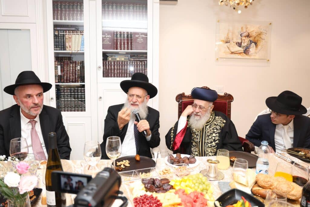 אדמו"רים ורבנים בשמחת שבע ברכות המרכזית לנכדת הראשל"צ