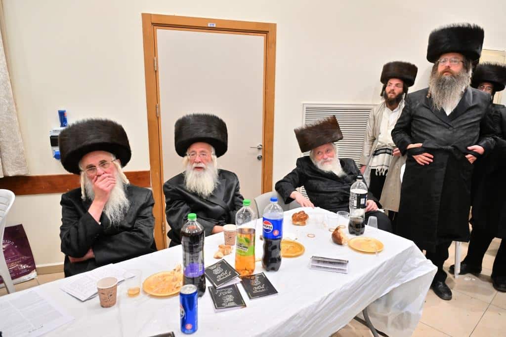 גלריה: שבת יארצייט בקהל עדת ירושלים ישיבת המתמידים