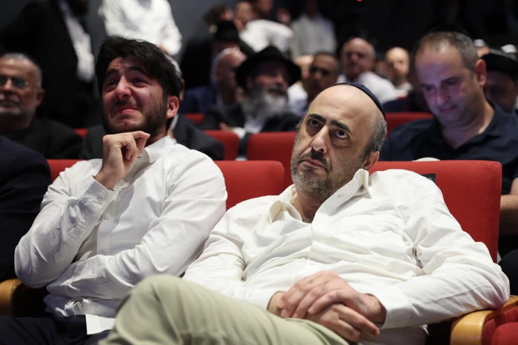 גלריה: באור יהודה התכנסו לע"נ נכדו של הנגיד לב לבייב