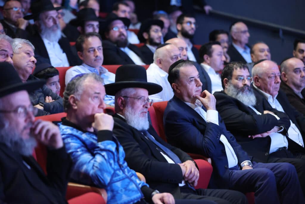 גלריה: באור יהודה התכנסו לע"נ נכדו של הנגיד לב לבייב