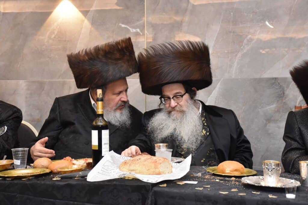 גלריה: בחצרות נארול טשאקאווא בית שמש חגגו שבע ברכות