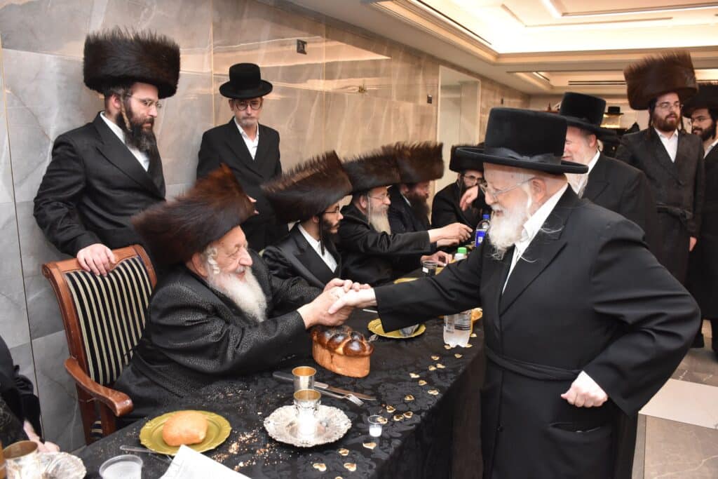 גלריה: בחצרות נארול טשאקאווא בית שמש חגגו שבע ברכות